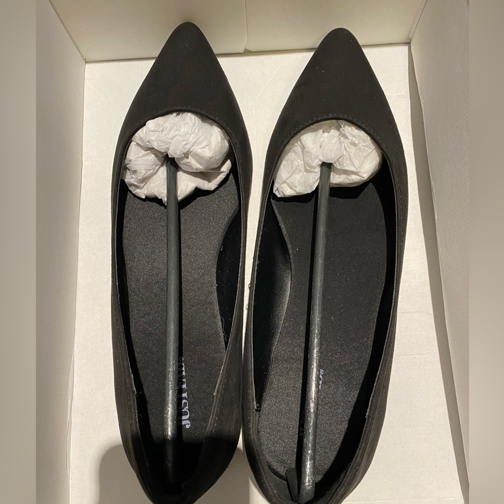 Black Ballet Flats